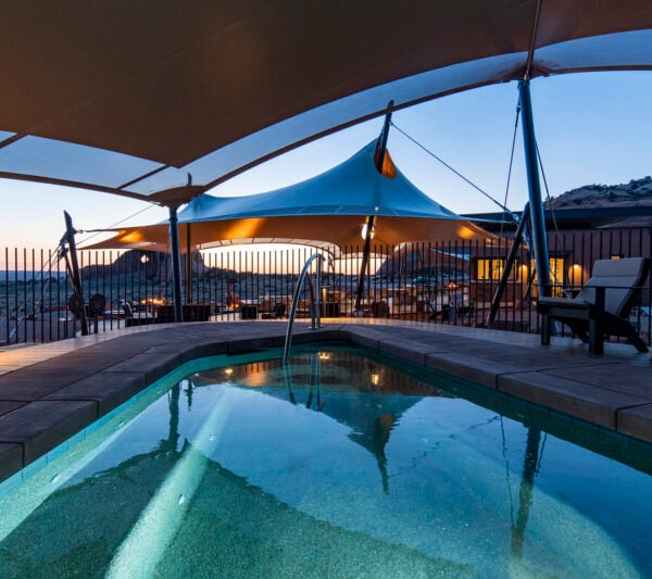 Hot and Cool Dipping Pools
